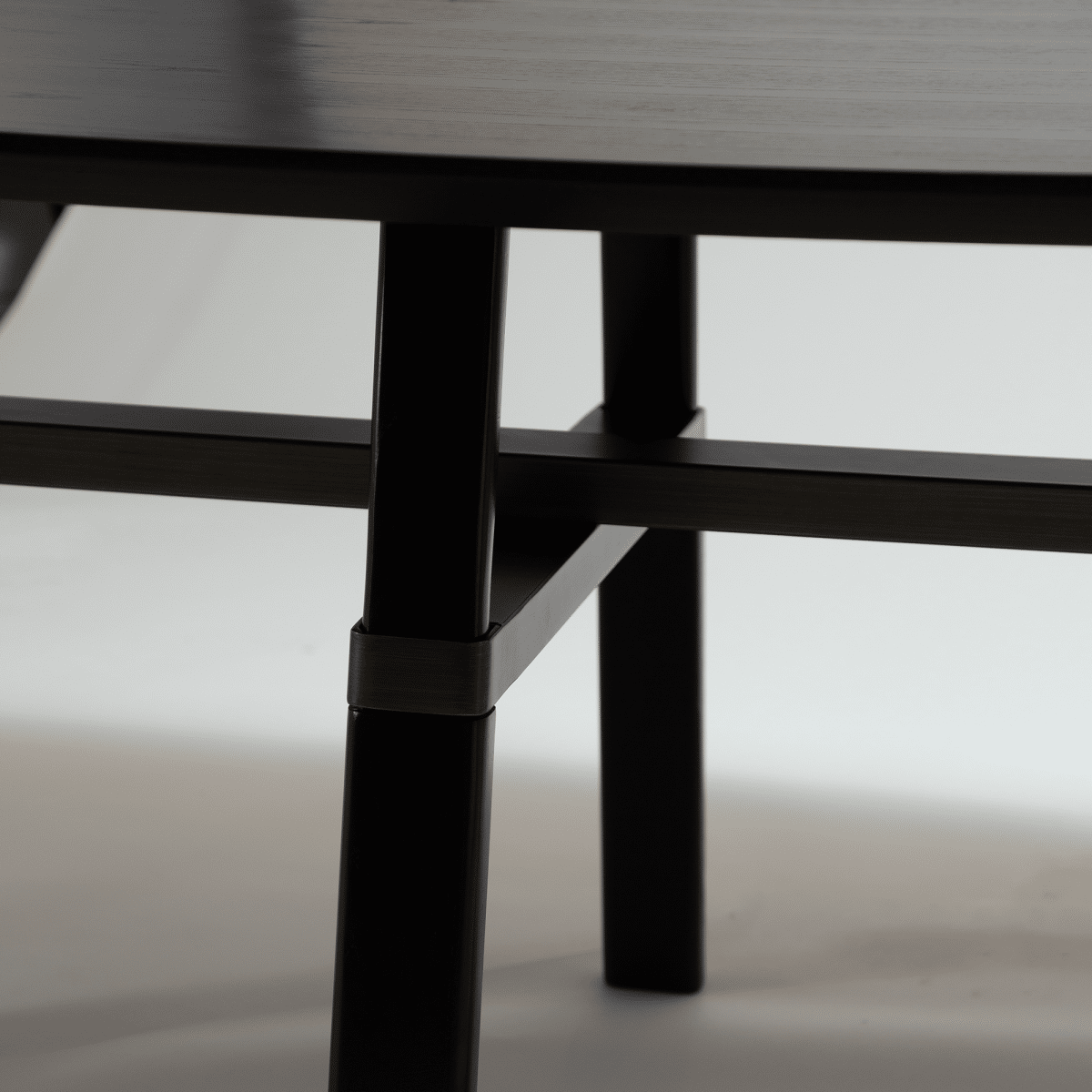 CROSS-Tisch – Bild 5