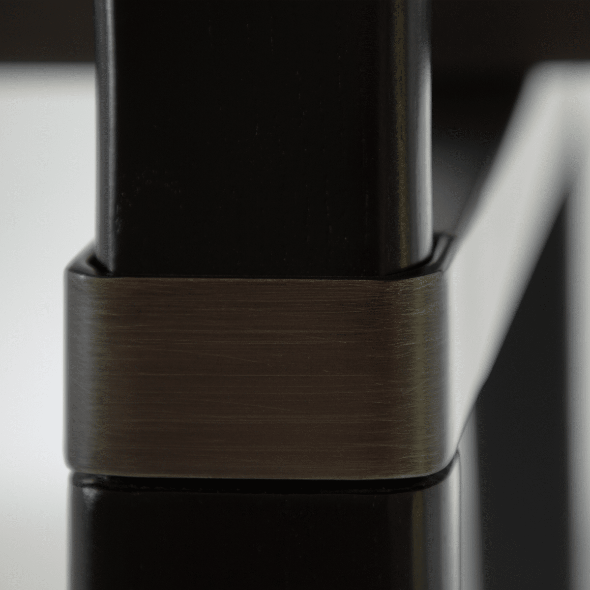 CROSS-Tisch – Bild 6
