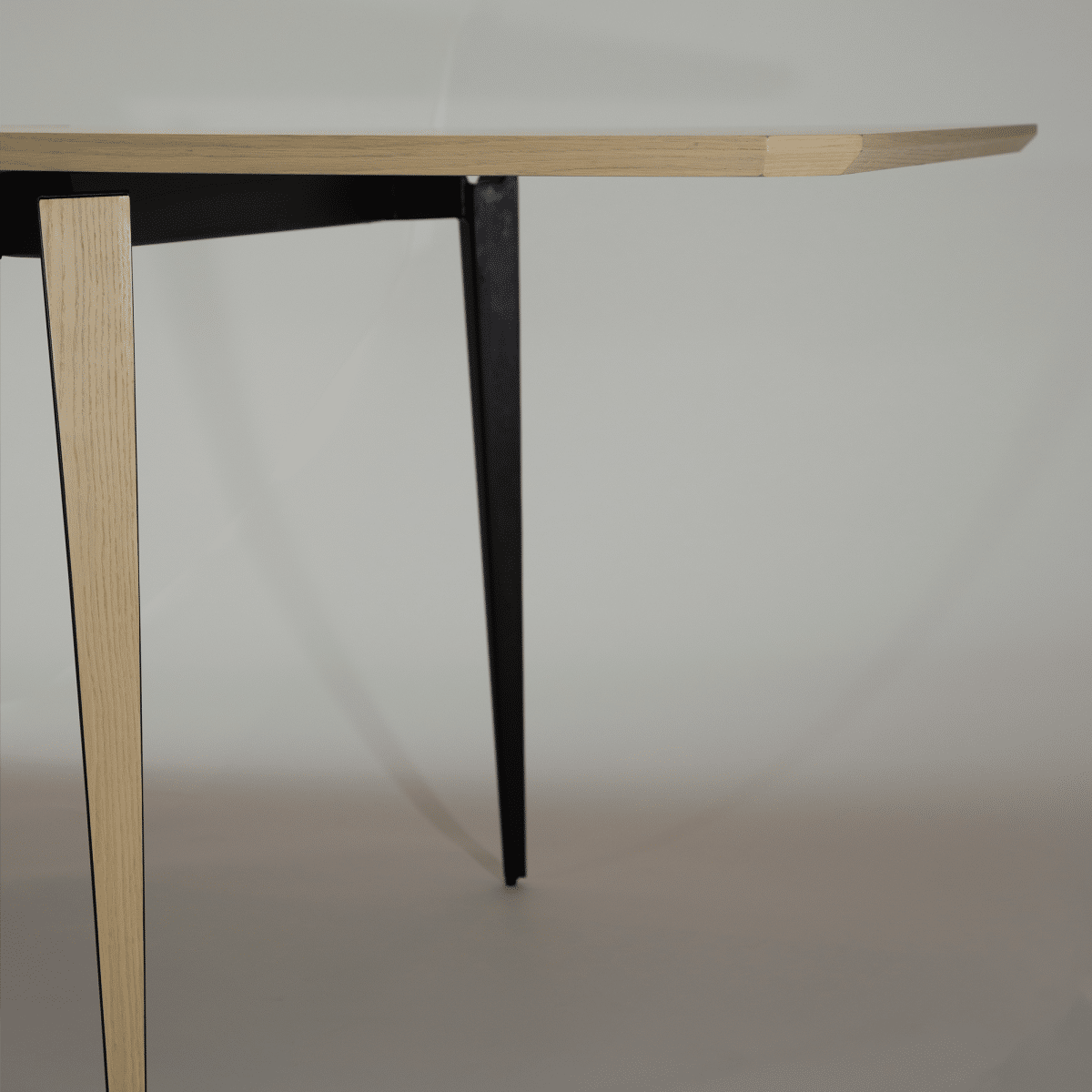 EDGE Tisch – Bild 8