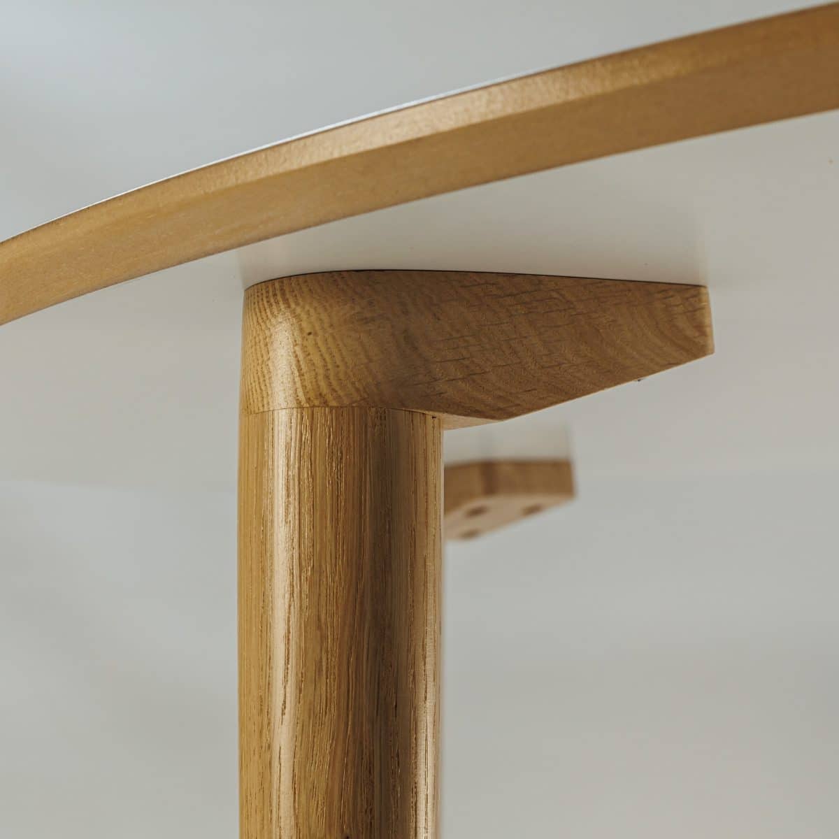 Tisch DAN rund, Eiche natur – Bild 5